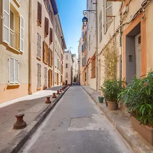 Appartamento Au Coeur Du Panier Avec Terrasse 2 A 4 Personnes Climatisation, Marsiglia